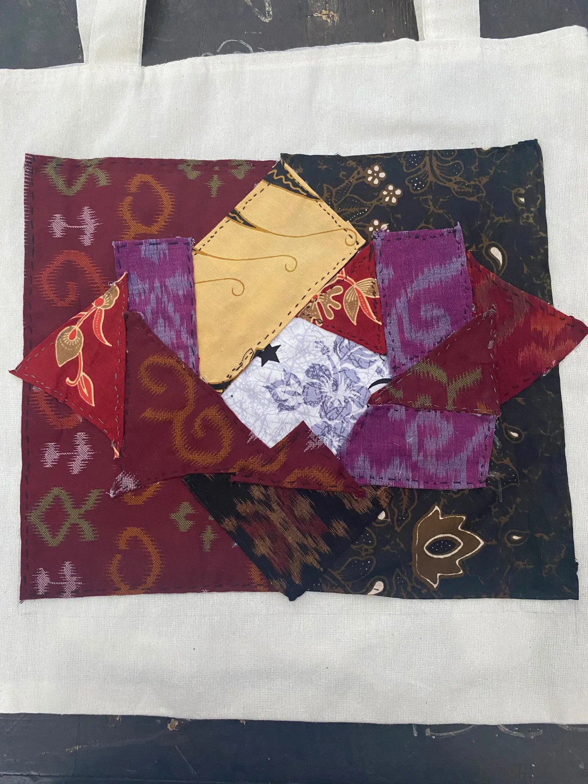 TOTE BAG KAIN PERCA BALI PATCH
